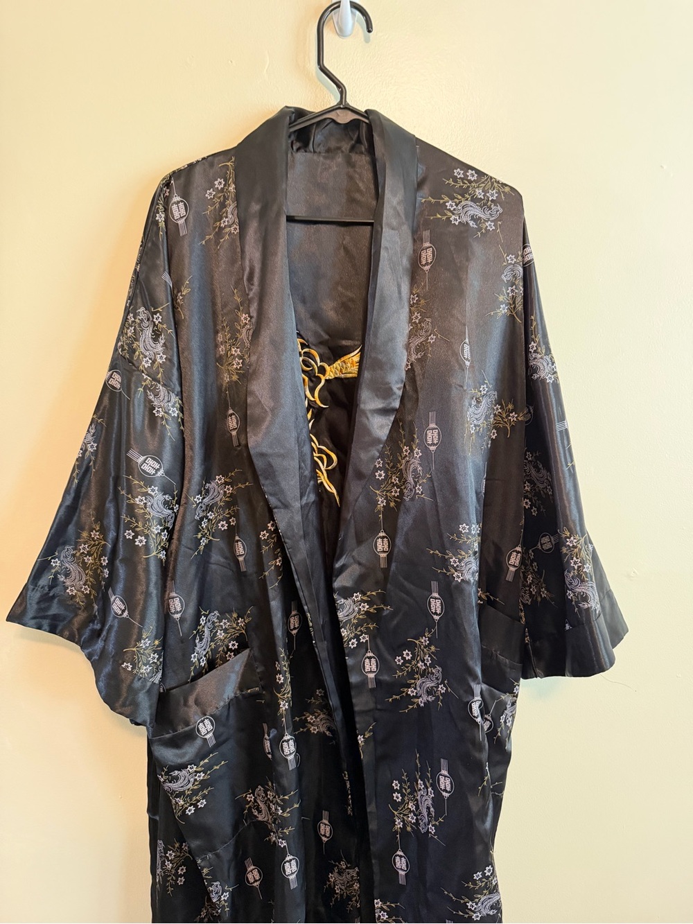 Black Floral Satin Kimono Robe - Women's Intimates & Sleepwear